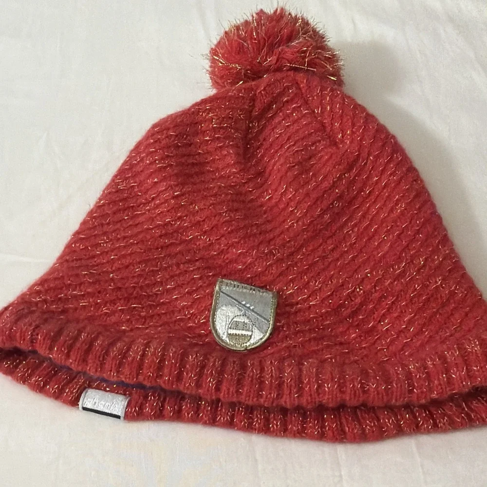 PHENIX Hat Women's One size Red Knitted Logo Beanie Fleece Lining Wool Blend Fit